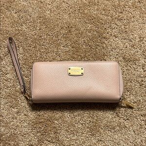 Michael Kors Blush Pink Wristlet